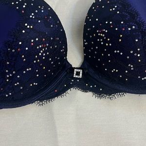 Gorgeous Push up bras. Giving you confidence in any dresses you wear.